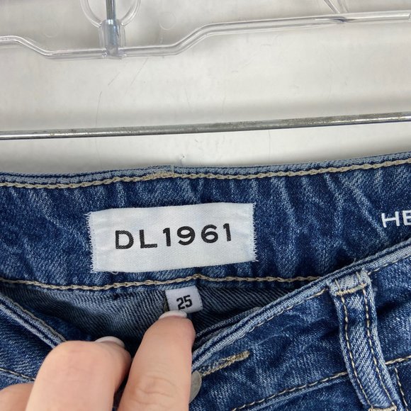 DL1961 Hepburn High Rise Wide Leg Jeans Goldfield - Picture 6 of 13